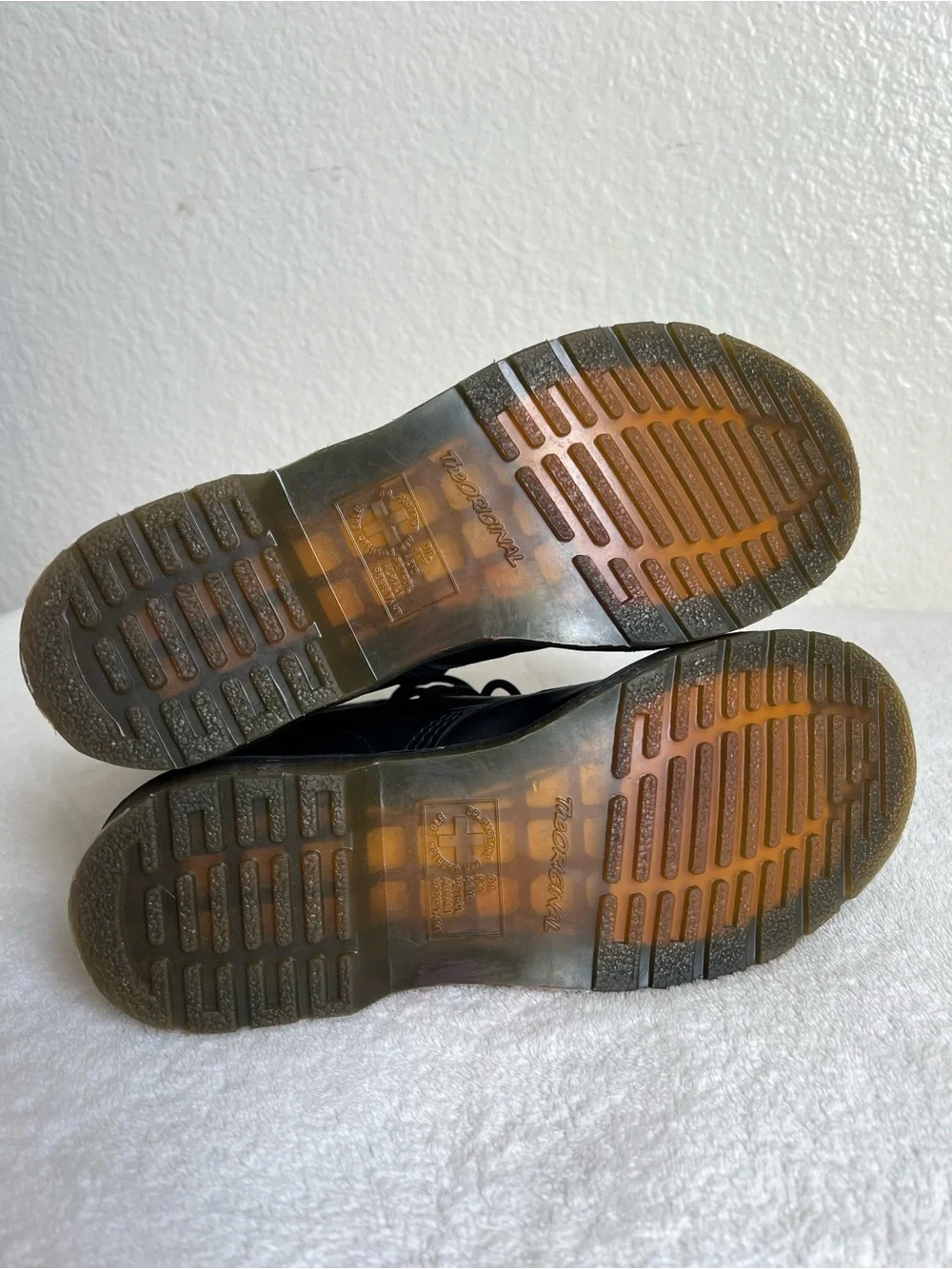 Dr. Martens selling classic